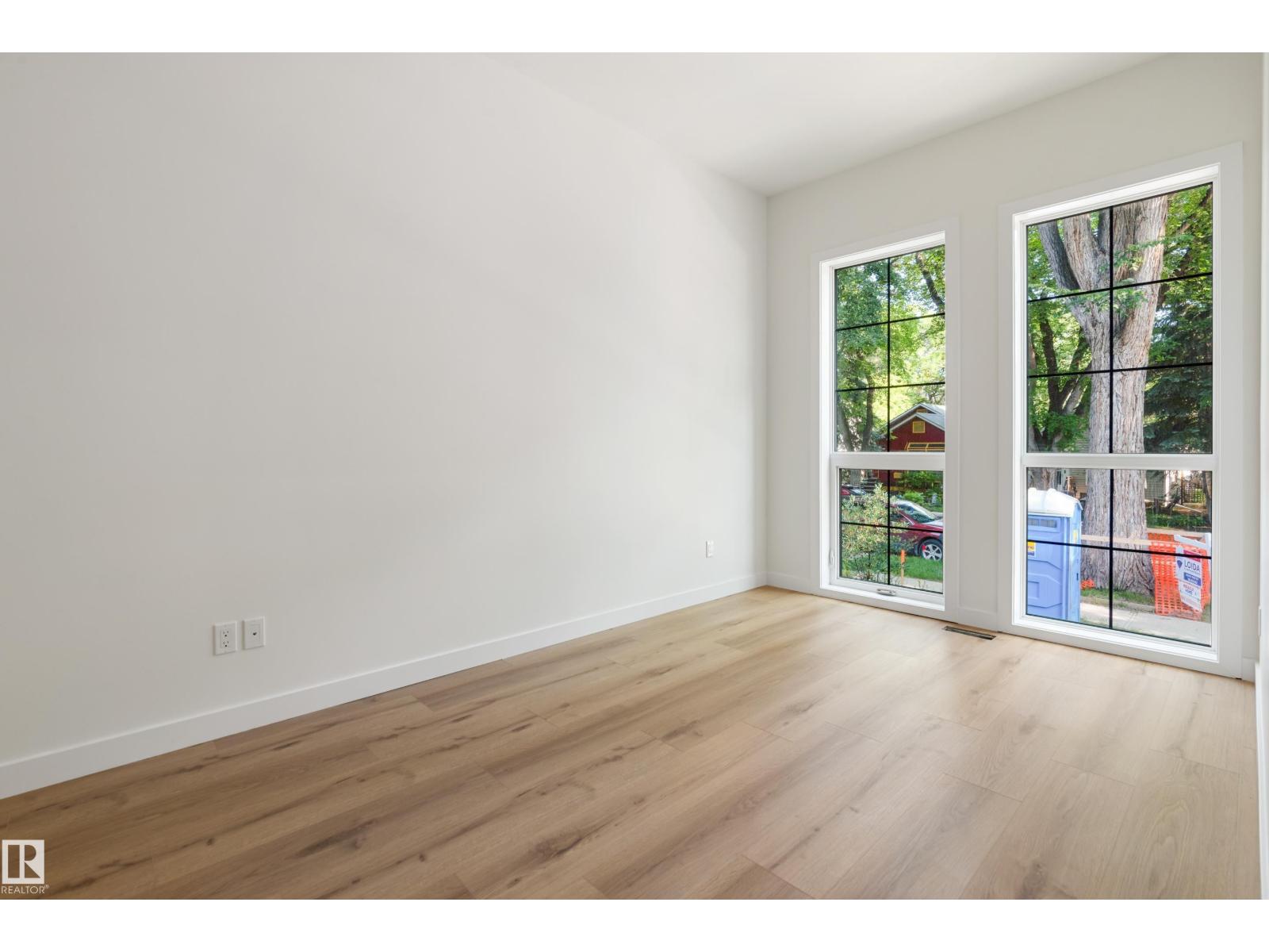 Property at 9807 90 AV NW image 5