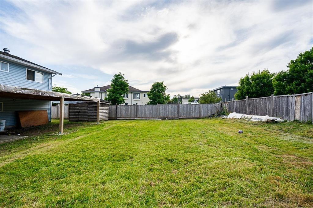 13421 87a Avenue, Surrey, British Columbia  V3W 6B7 - Photo 3 - R3033917