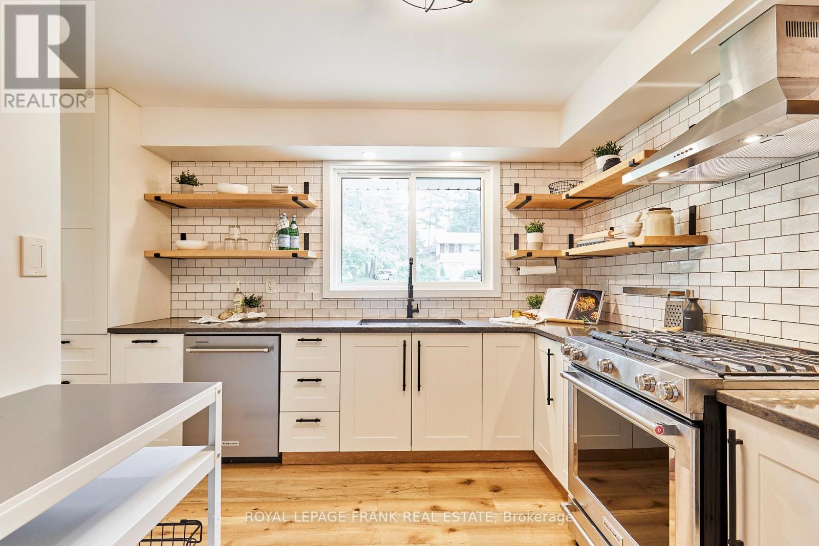 132 Coulter Drive, Kawartha Lakes, Ontario L0A 1K0 - Photo 15 - X12328280