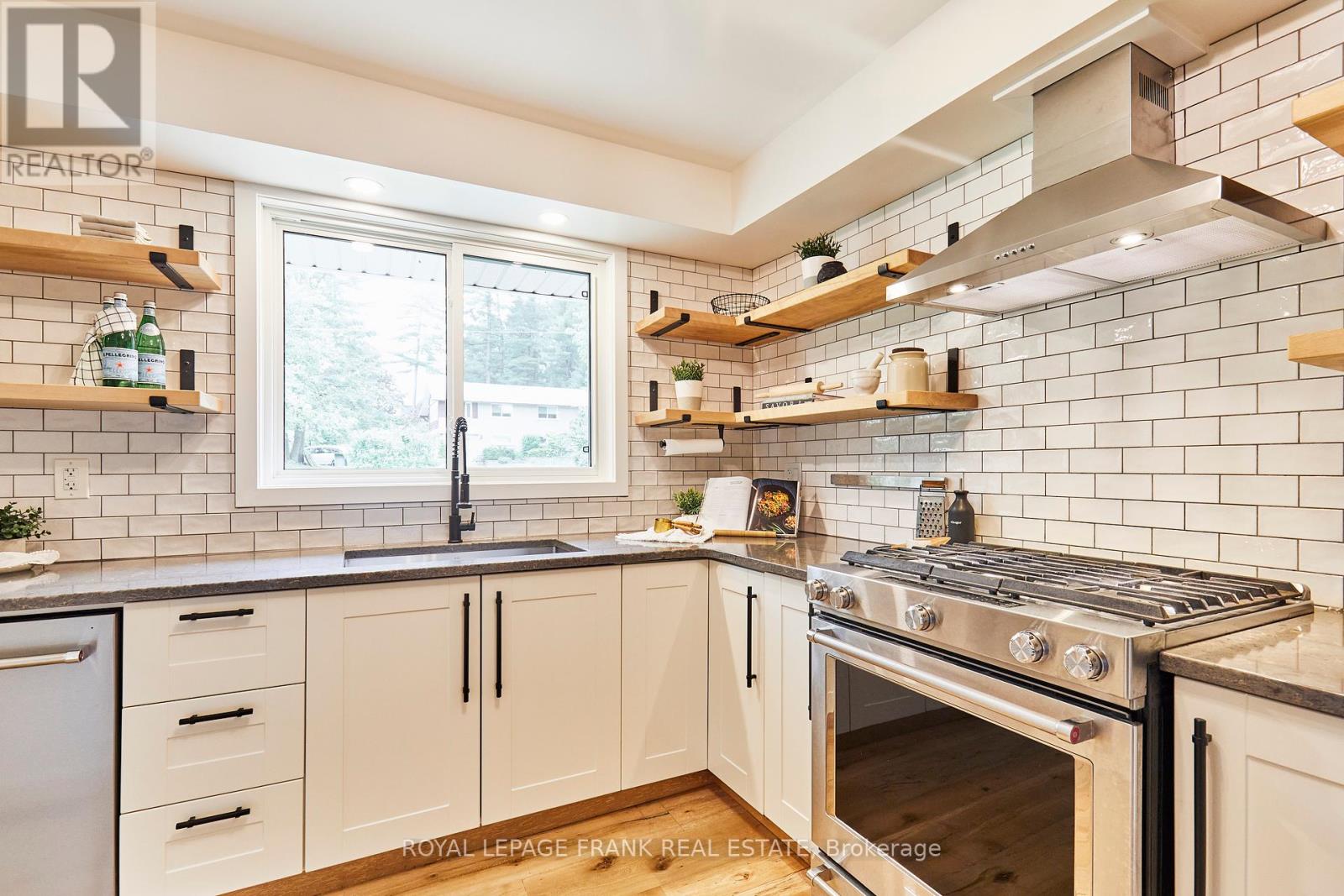 132 Coulter Drive, Kawartha Lakes, Ontario L0A 1K0 - Photo 2 - X12328280