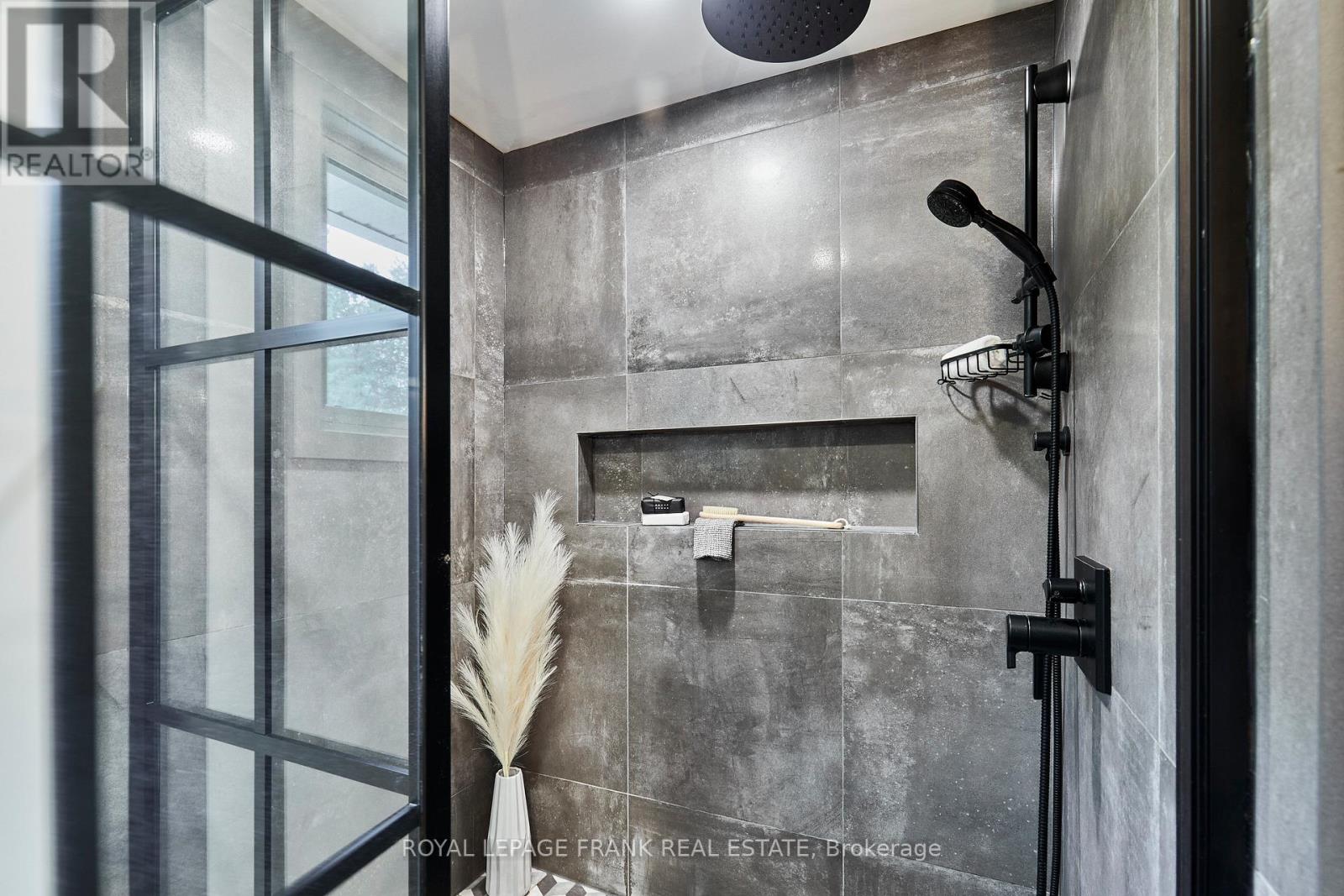 132 Coulter Drive, Kawartha Lakes, Ontario L0A 1K0 - Photo 26 - X12328280