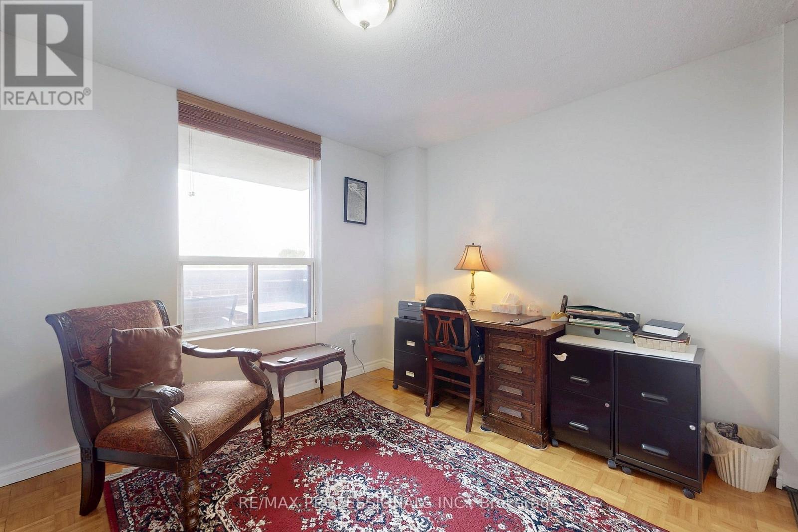 806 - 1535 Lakeshore Road E, Mississauga, Ontario  L5E 3E2 - Photo 15 - W12328038