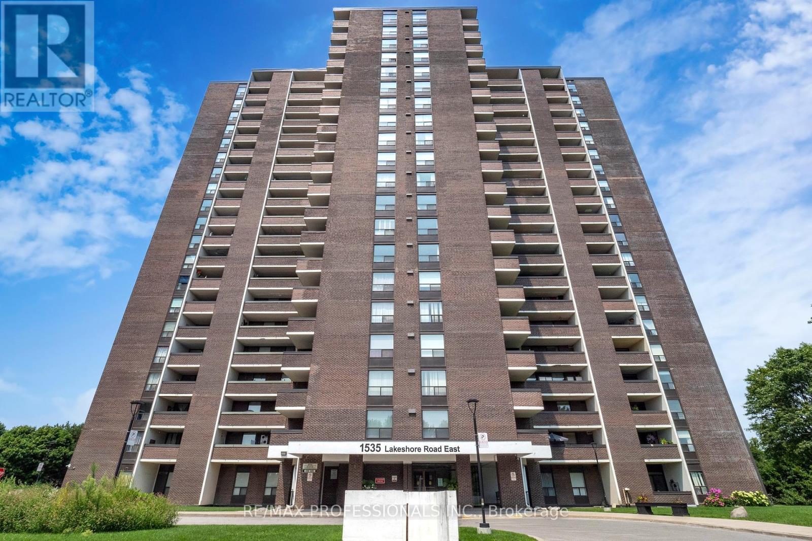 806 - 1535 Lakeshore Road E, Mississauga, Ontario  L5E 3E2 - Photo 35 - W12328038