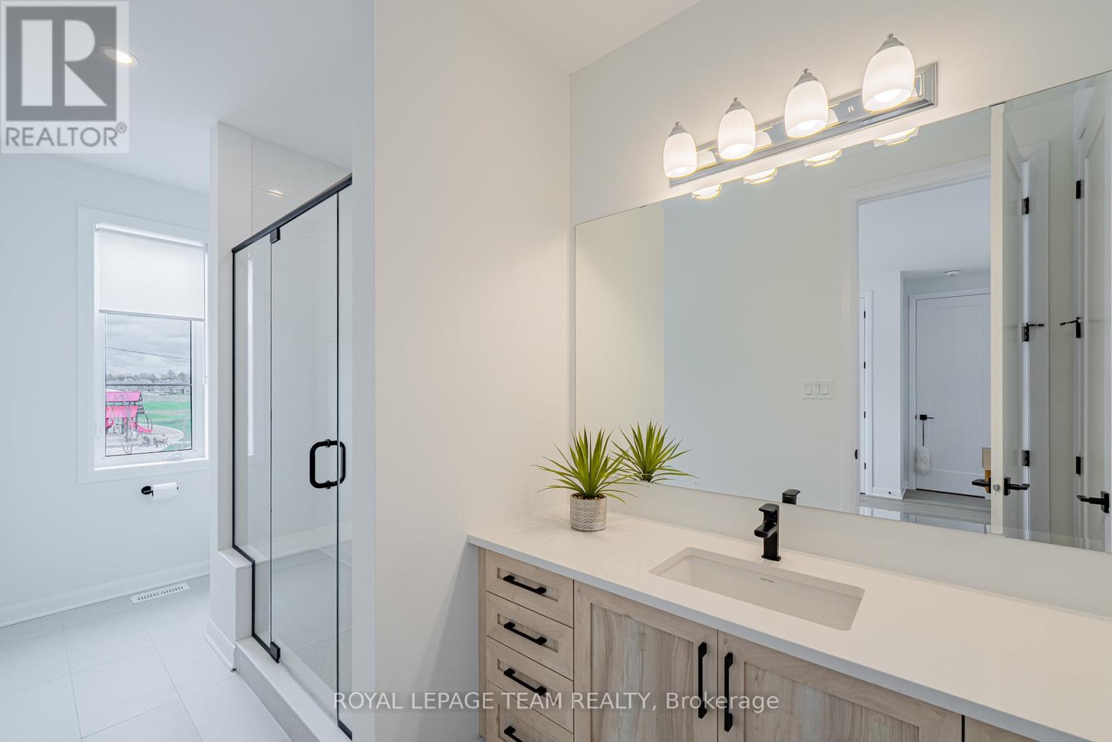 2055 Wanderer Avenue, Ottawa, Ontario  K4M 0W9 - Photo 33 - X12328276