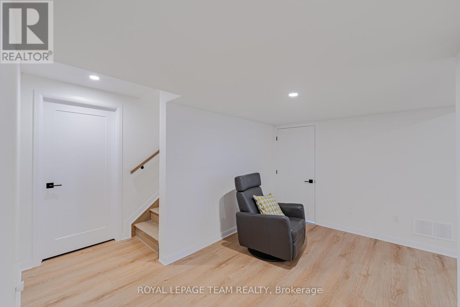 2055 Wanderer Avenue, Ottawa, Ontario  K4M 0W9 - Photo 46 - X12328276