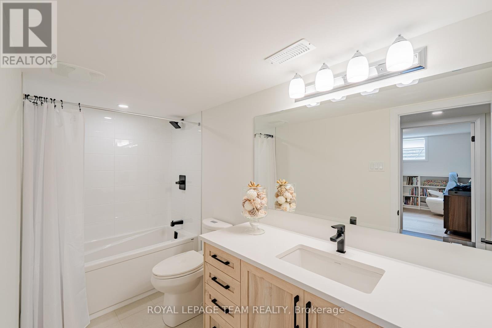 2055 Wanderer Avenue, Ottawa, Ontario  K4M 0W9 - Photo 47 - X12328276