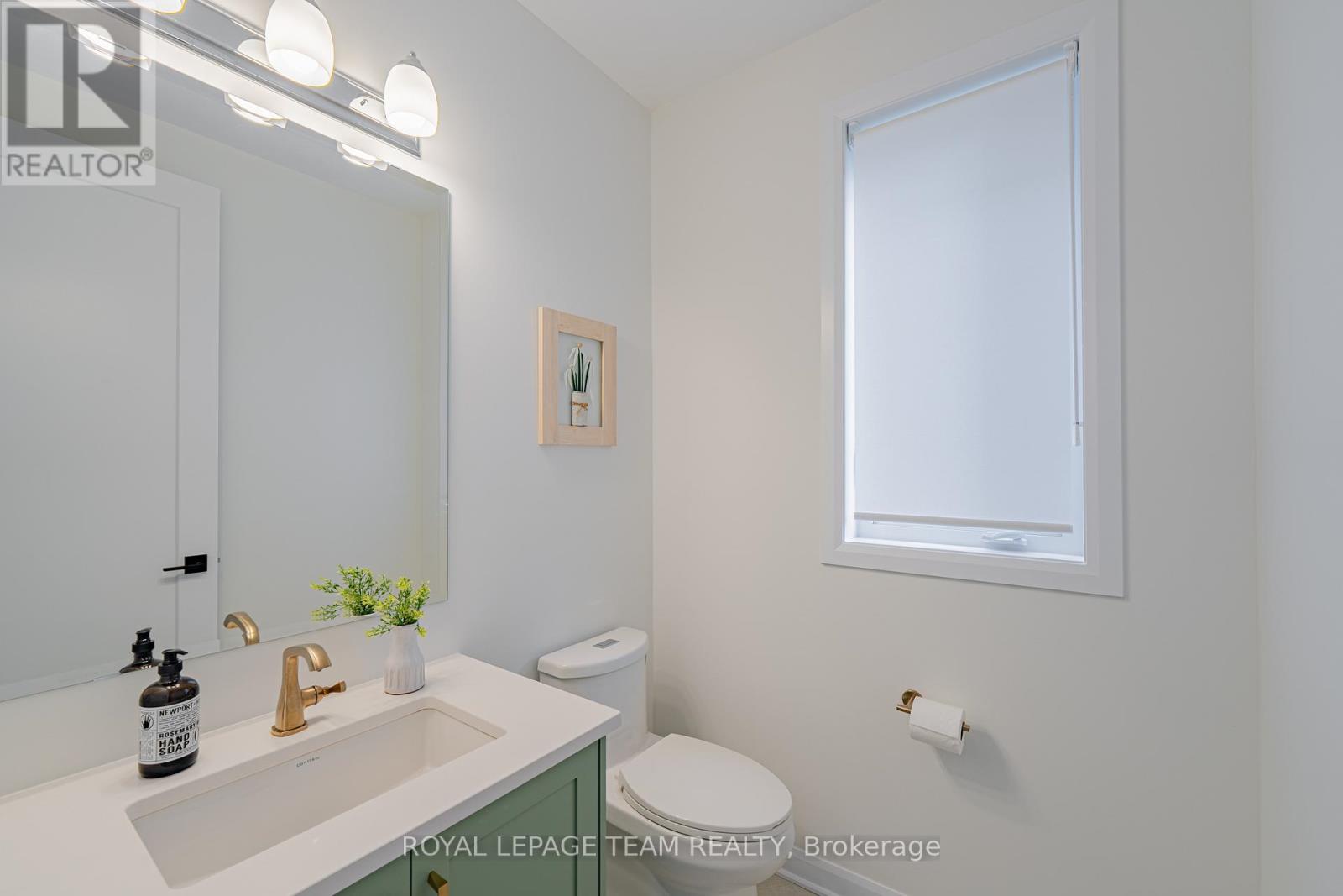 2055 Wanderer Avenue, Ottawa, Ontario  K4M 0W9 - Photo 8 - X12328276