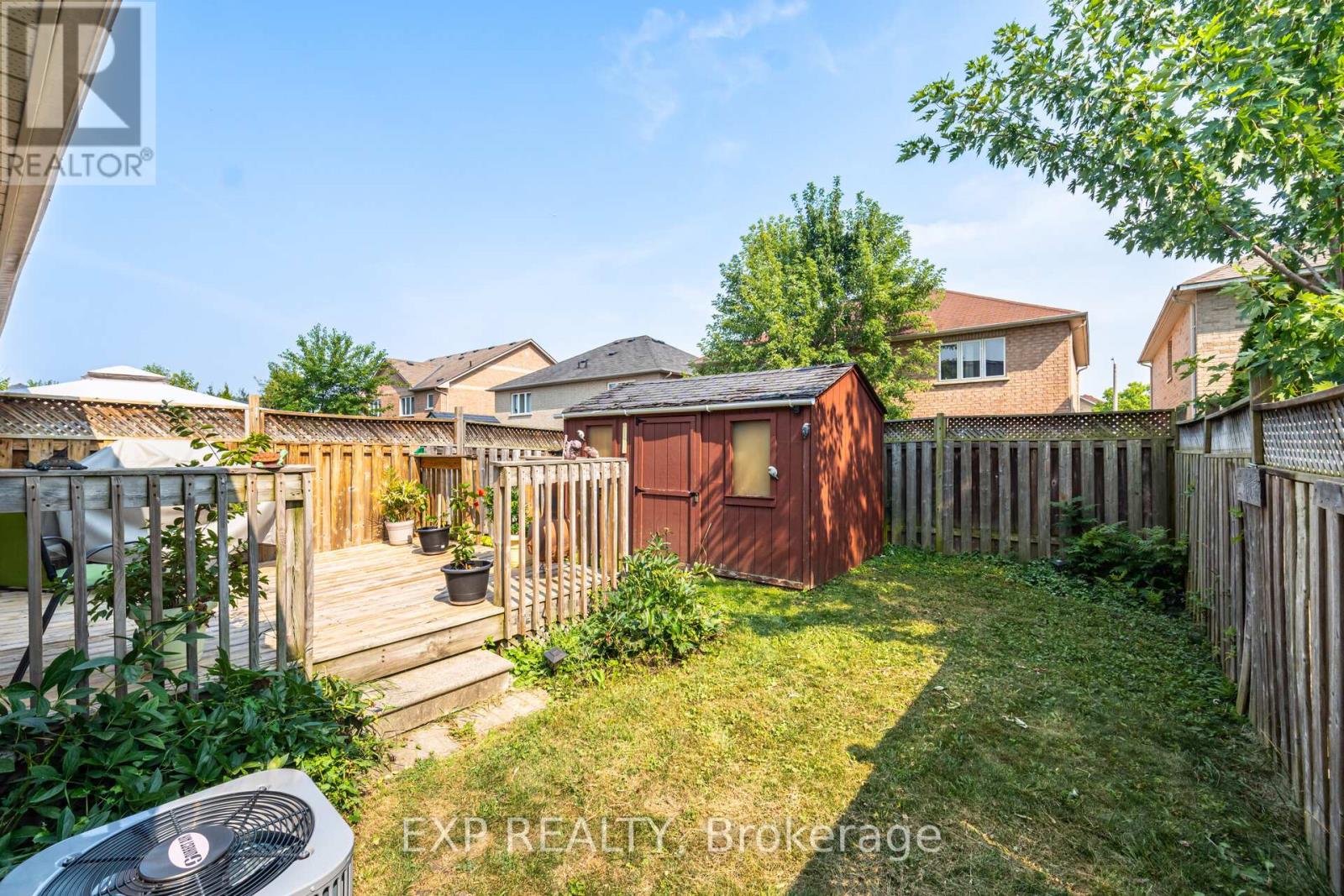 35 Prince Crescent, Brampton (Northwest Sandalwood Parkway), Ontario  L7A 2C8 - Photo 35 - W12328123