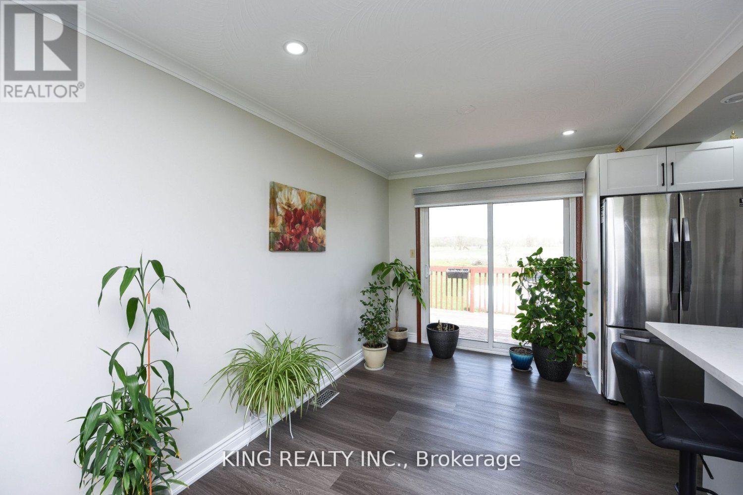14771 Dixie Road, Caledon, Ontario  L7C 2M9 - Photo 11 - W12328197