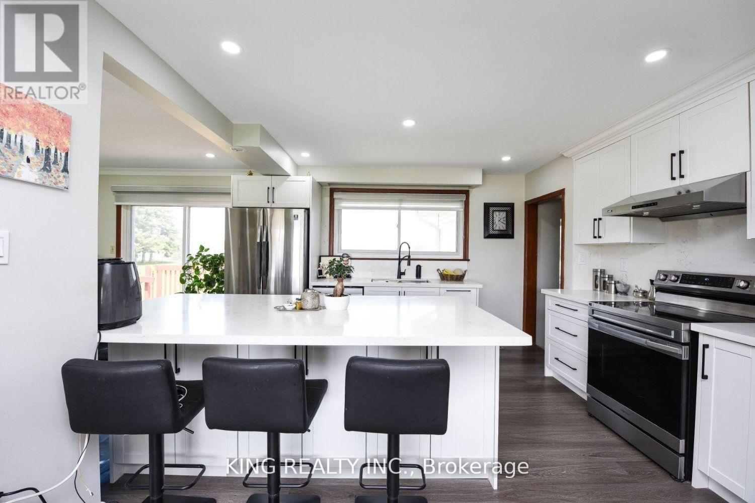 14771 Dixie Road, Caledon, Ontario  L7C 2M9 - Photo 9 - W12328197