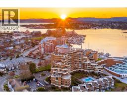 107 225 Belleville St Laurel Point