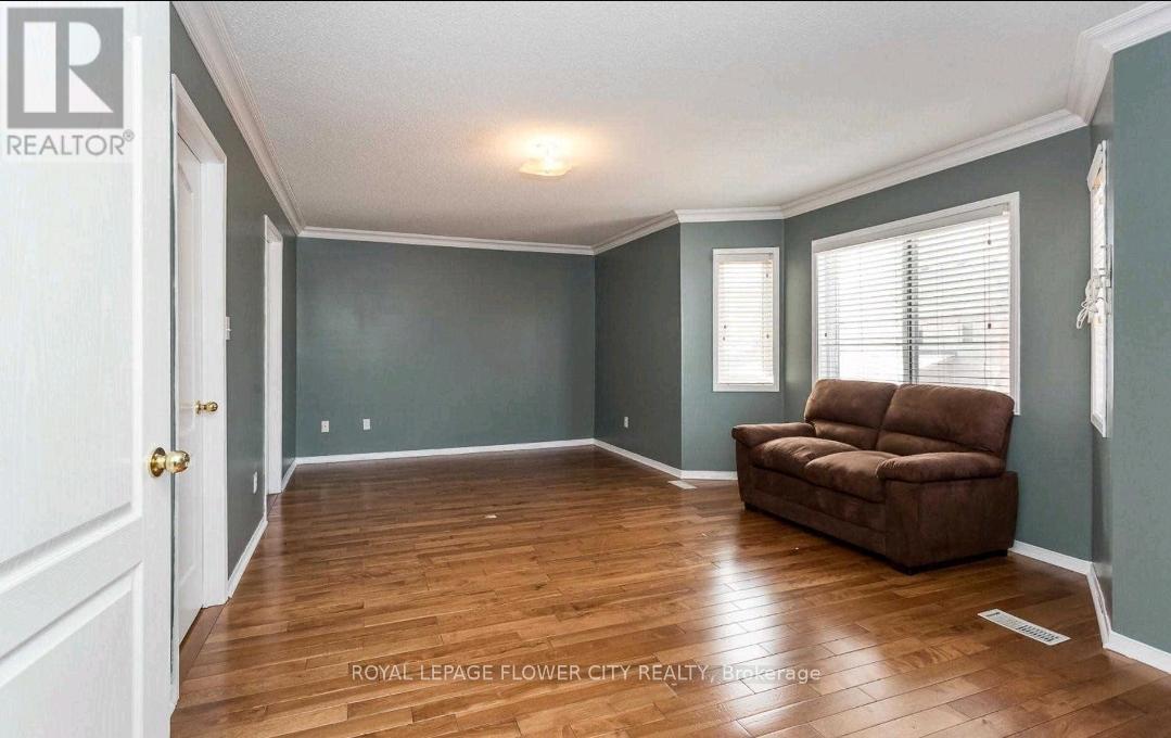 48 Northface Crescent, Brampton, Ontario  L6R 3M6 - Photo 3 - W12328130