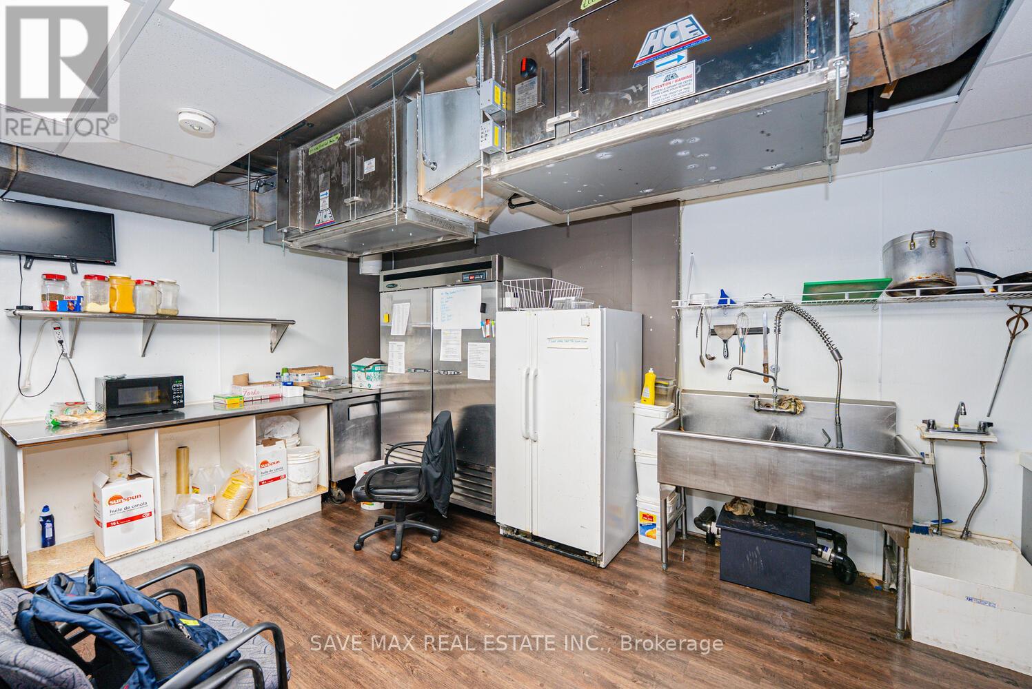 1010 King Street E, Hamilton, Ontario  L8M 1C8 - Photo 31 - X12328217