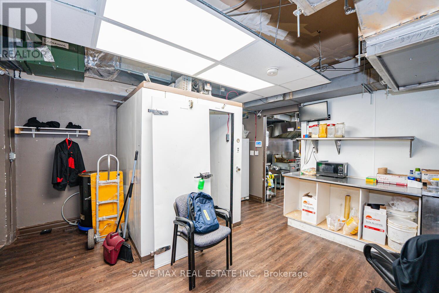 1010 King Street E, Hamilton, Ontario  L8M 1C8 - Photo 32 - X12328217