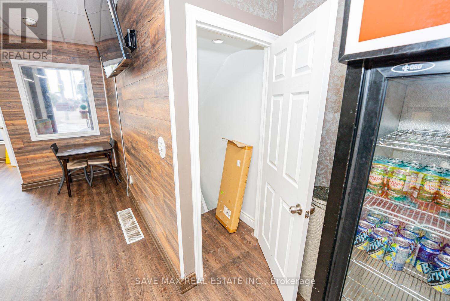 1010 King Street E, Hamilton, Ontario  L8M 1C8 - Photo 34 - X12328217
