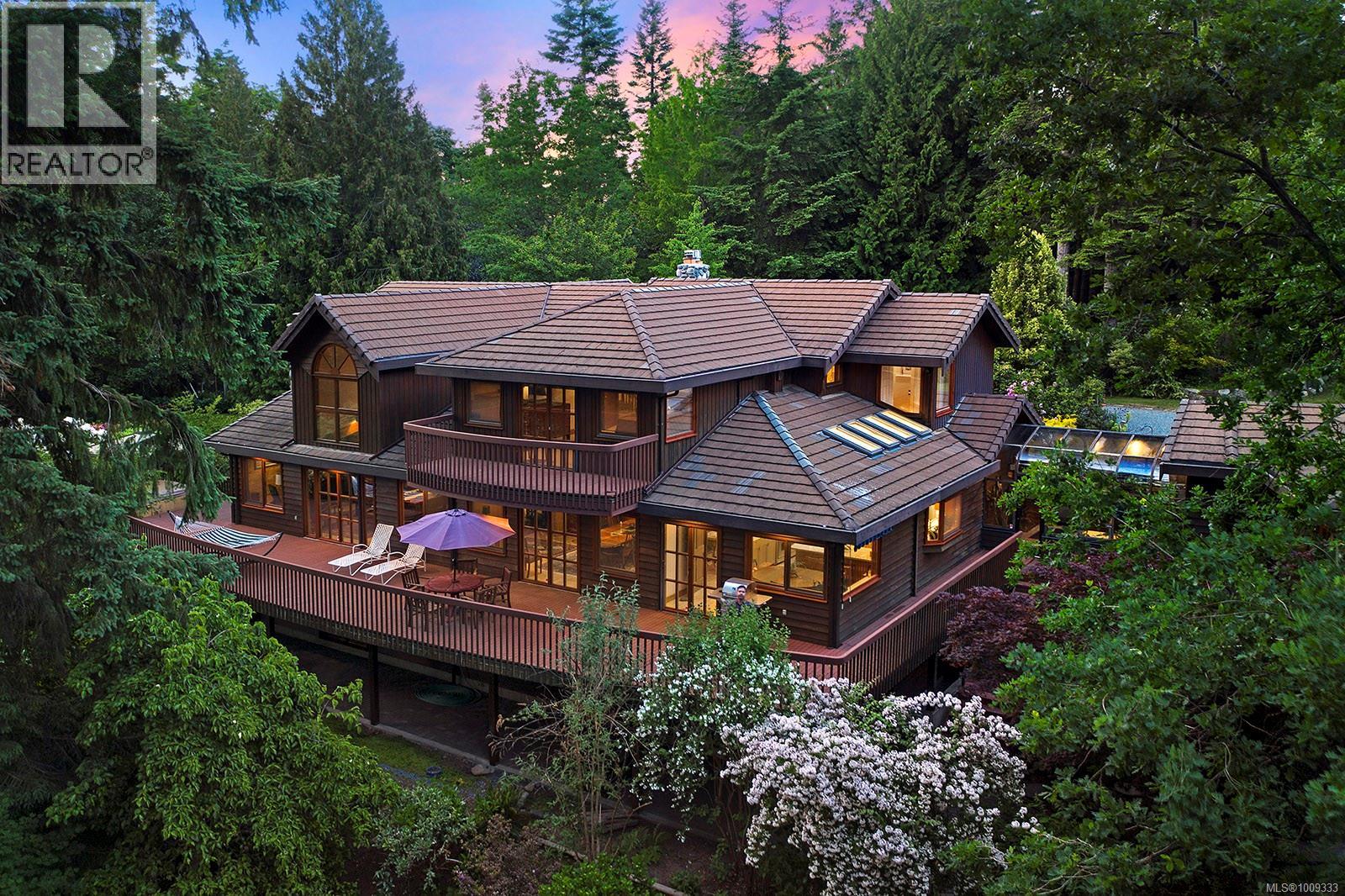 1717 Glen Urquhart Dr, Courtenay, British Columbia