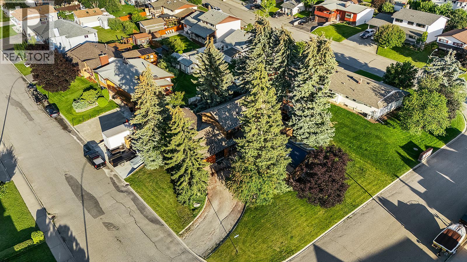 1804 13th Avenue S, Cranbrook, British Columbia  V1C 5Y1 - Photo 3 - 10357879