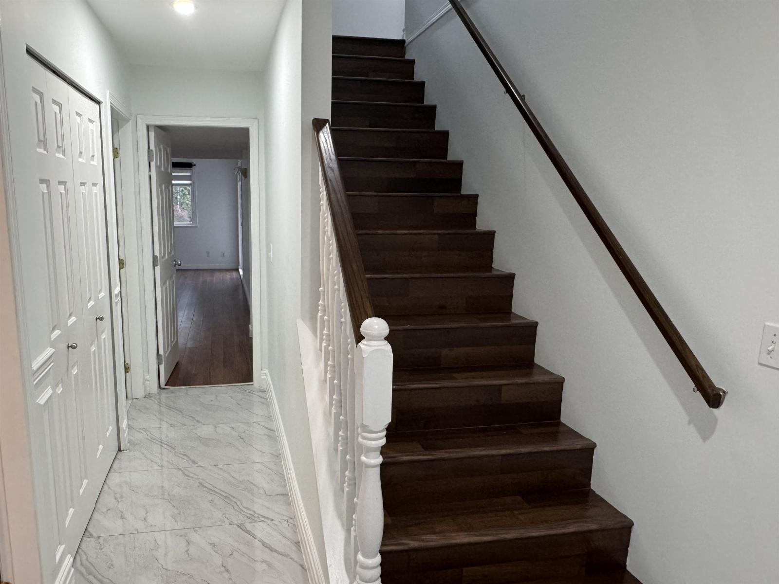 Property at 21499 51B AVENUE image 3