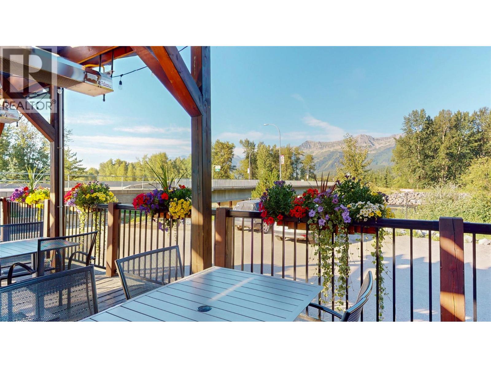 301 Highway 3, Fernie, British Columbia  V0B 1M0 - Photo 7 - 10358299