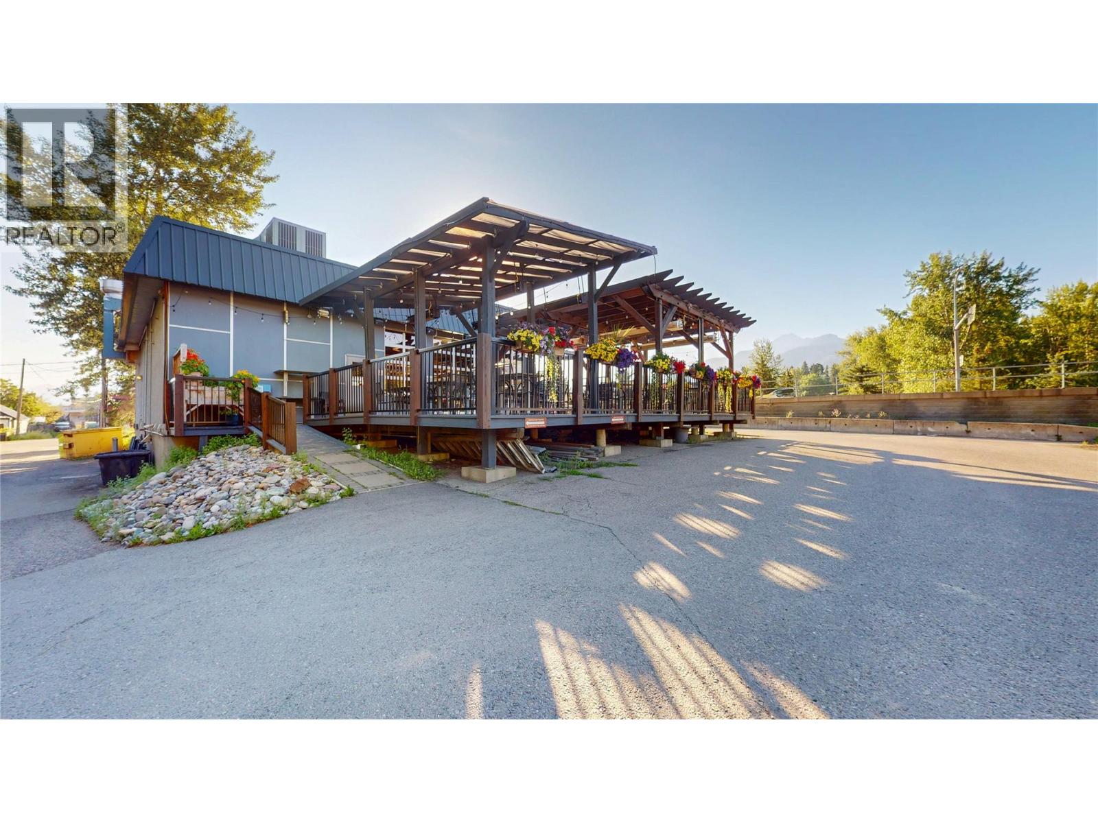 301 Highway 3, Fernie, British Columbia  V0B 1M0 - Photo 3 - 10358299