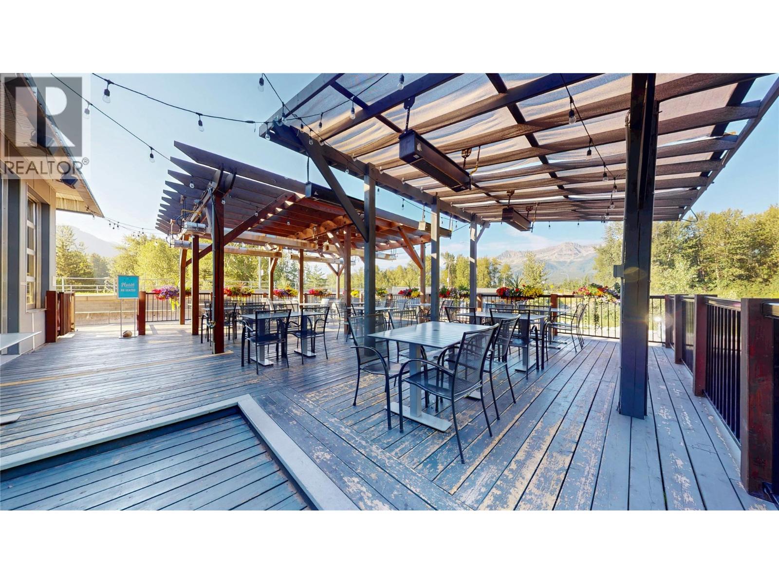 301 Highway 3, Fernie, British Columbia  V0B 1M0 - Photo 5 - 10358299