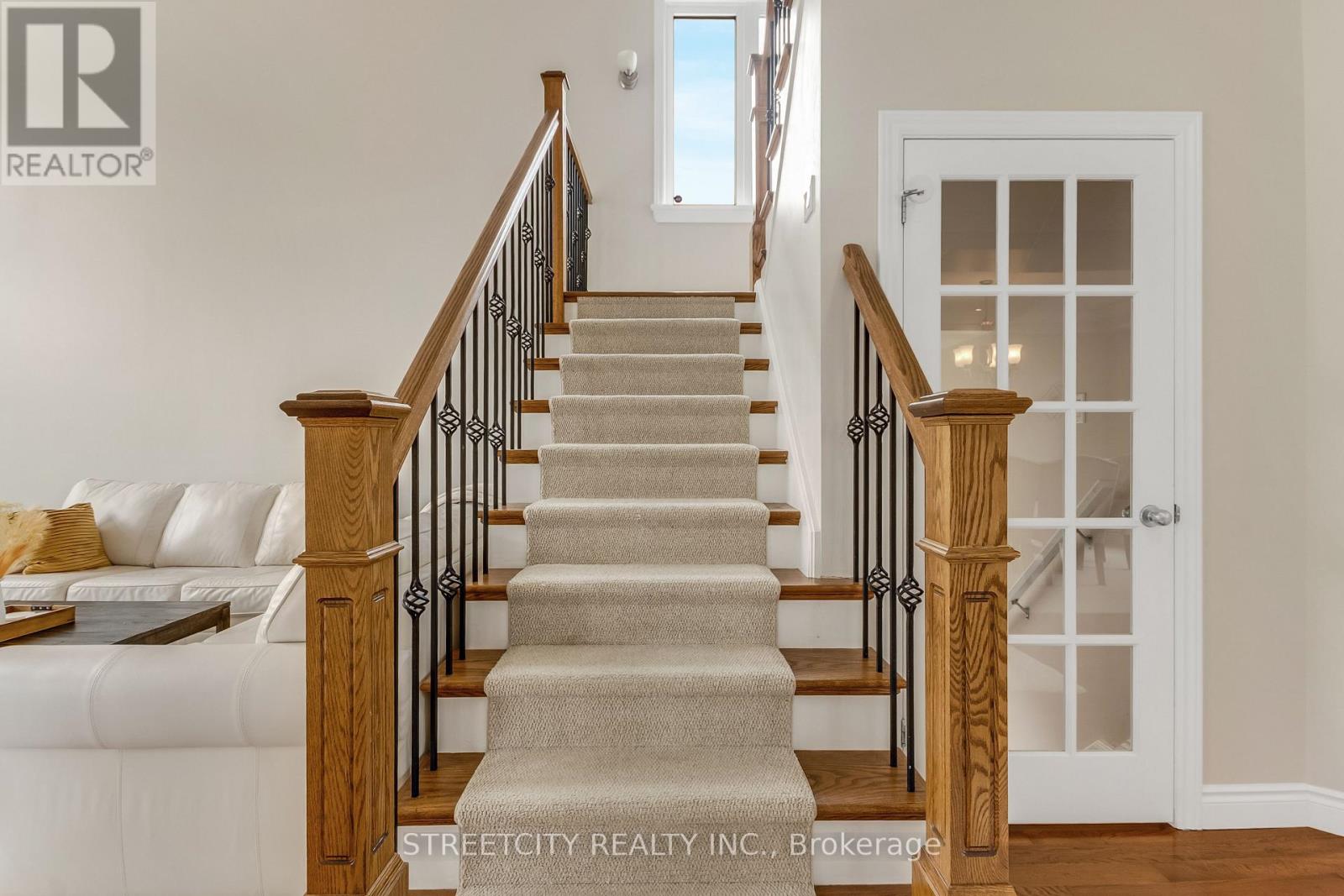 357 South Carriage Way, London North, Ontario  N6G 0B2 - Photo 18 - X12328339