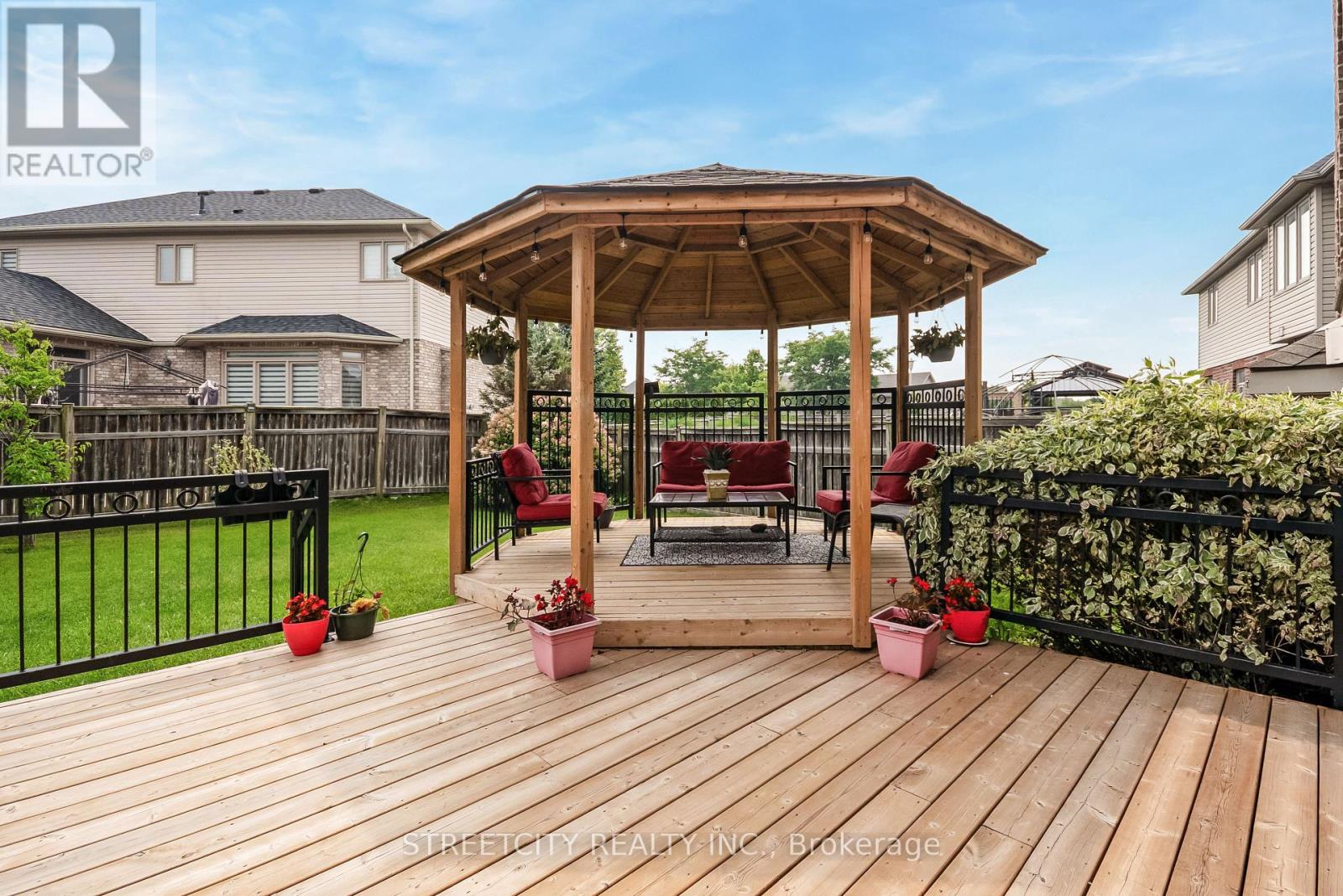 357 South Carriage Way, London North, Ontario  N6G 0B2 - Photo 32 - X12328339