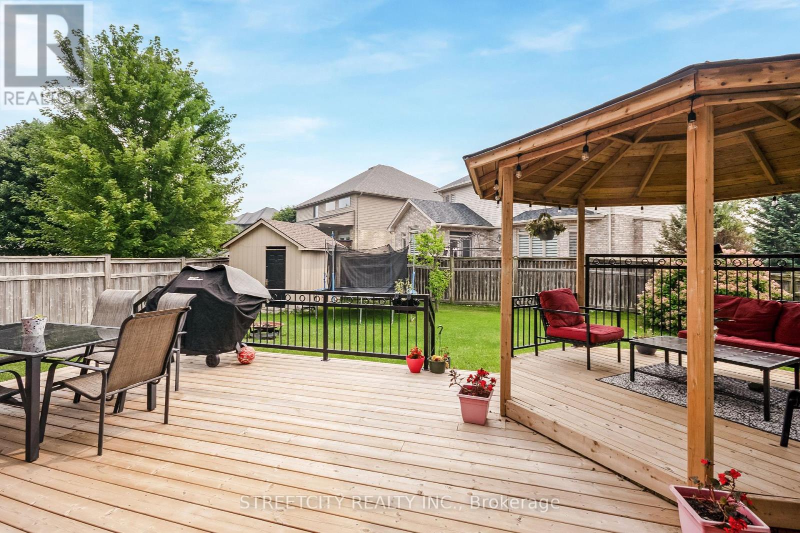 357 South Carriage Way, London North, Ontario  N6G 0B2 - Photo 33 - X12328339