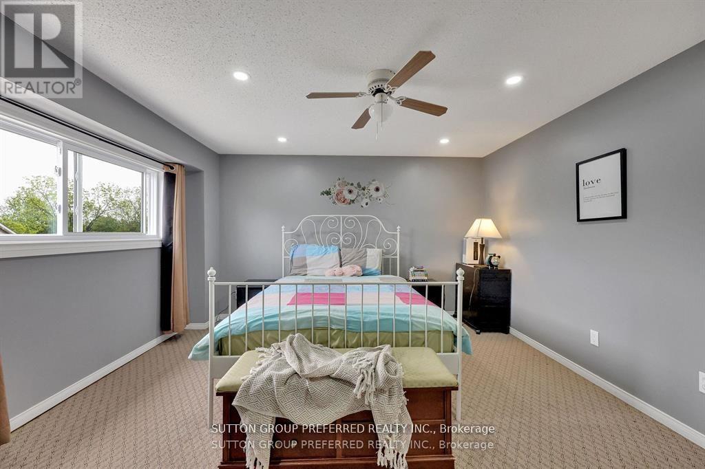 71 - 320 Westminster Avenue, London South, Ontario  N6C 5H5 - Photo 20 - X12328469