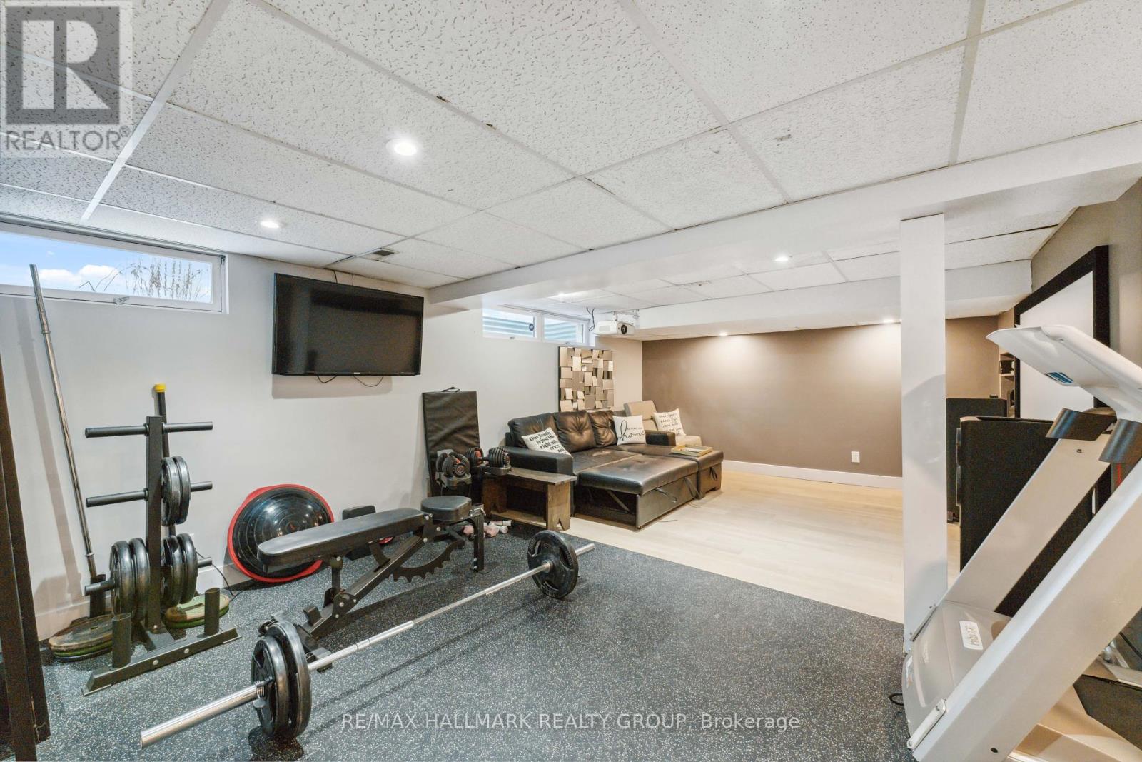 2425 Ogilvie Road, Ottawa, Ontario  K1J 7N3 - Photo 31 - X12328317