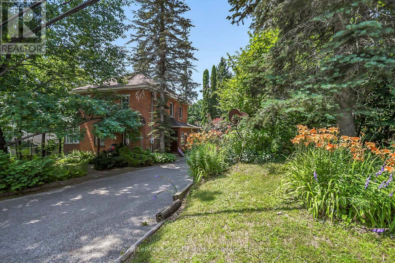 Property at 98 MUSKOKA ROAD image 4