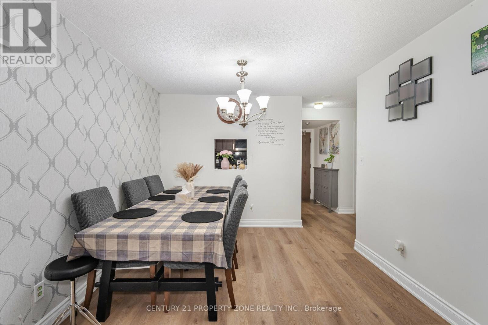 1102 - 25 Agnes Street, Mississauga, Ontario  L5B 3X7 - Photo 10 - W12328265