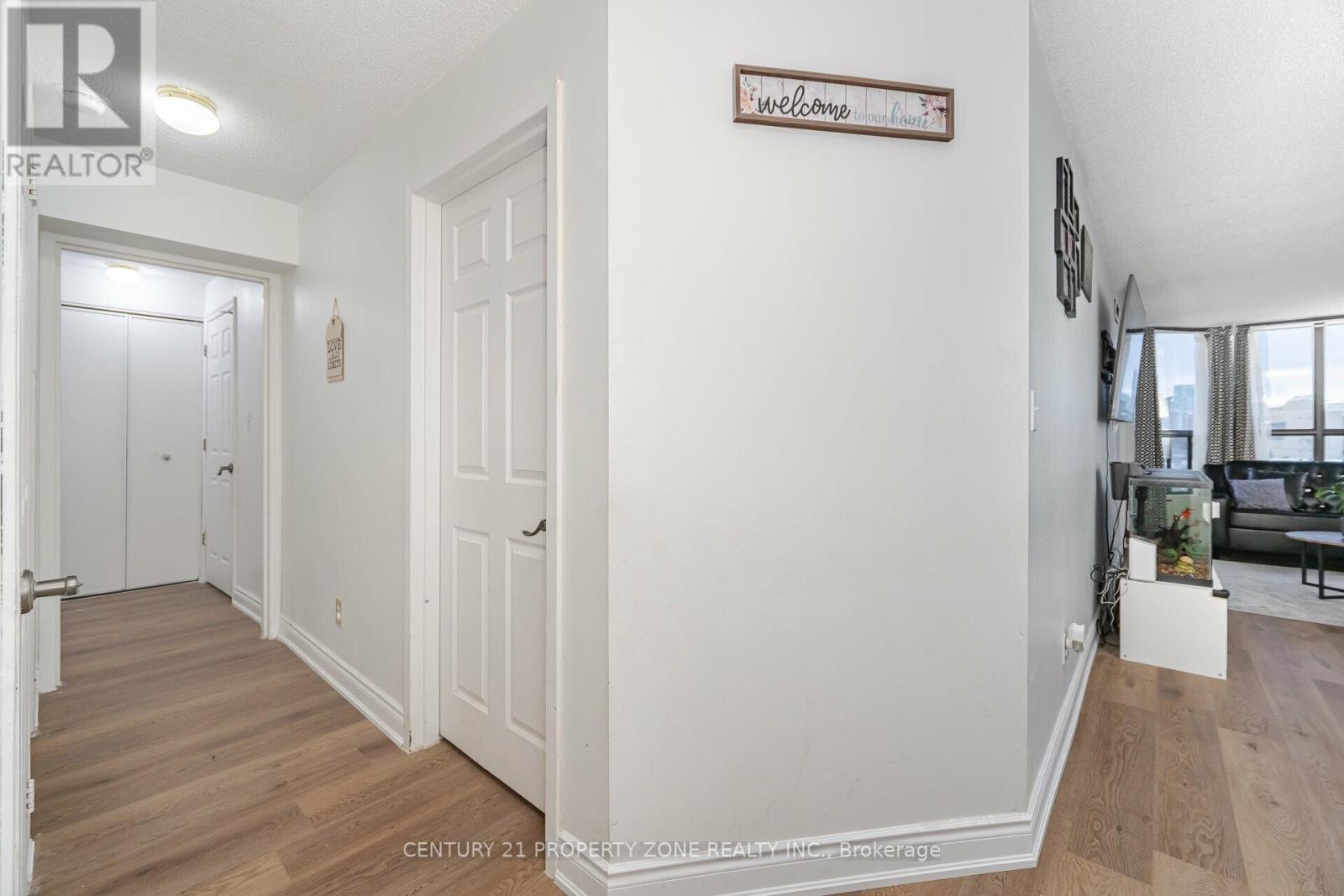 1102 - 25 Agnes Street, Mississauga, Ontario  L5B 3X7 - Photo 15 - W12328265