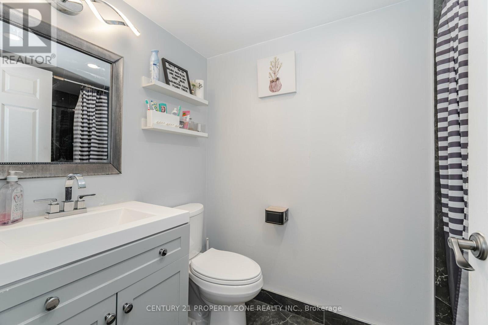 1102 - 25 Agnes Street, Mississauga, Ontario  L5B 3X7 - Photo 19 - W12328265