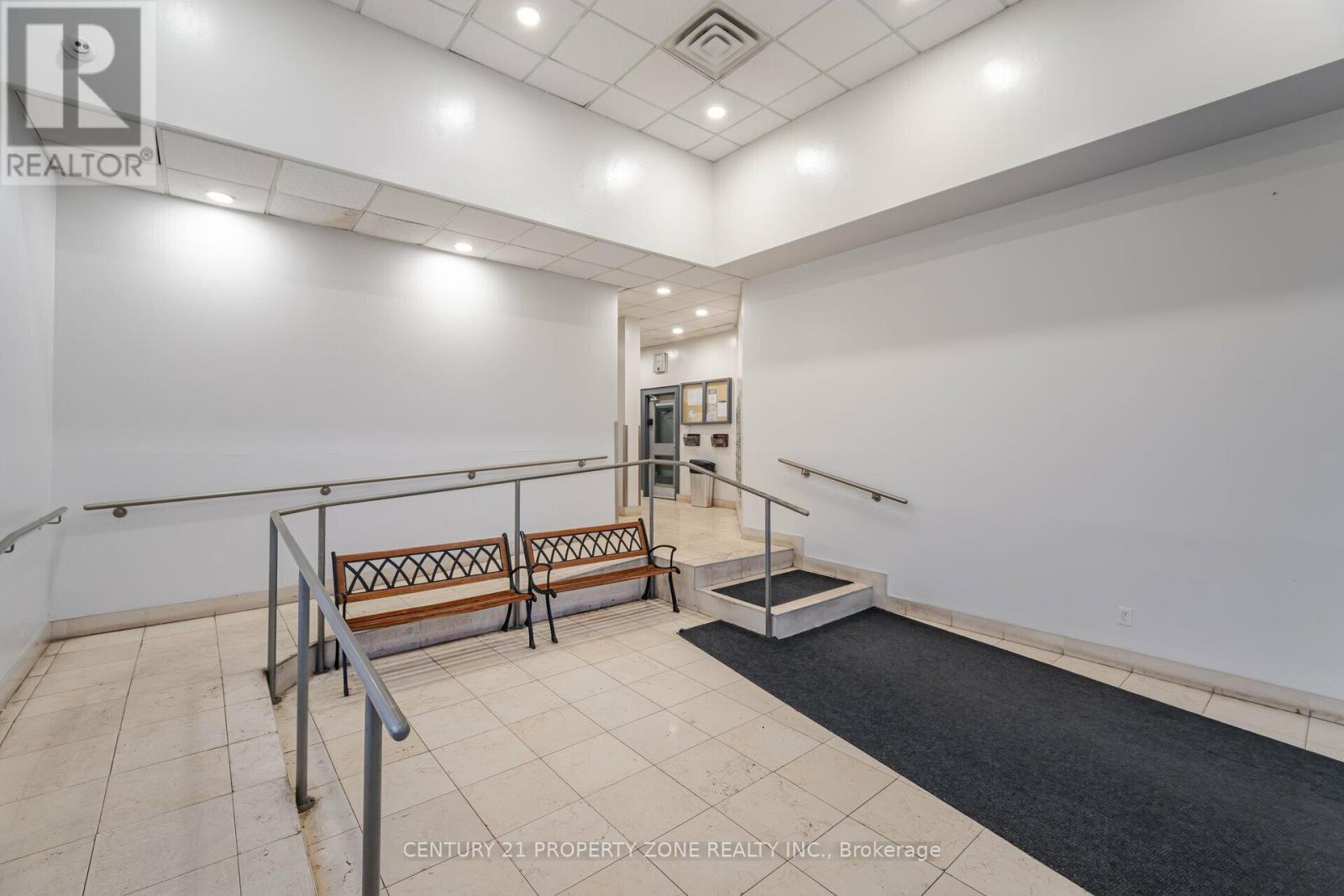 1102 - 25 Agnes Street, Mississauga, Ontario  L5B 3X7 - Photo 2 - W12328265
