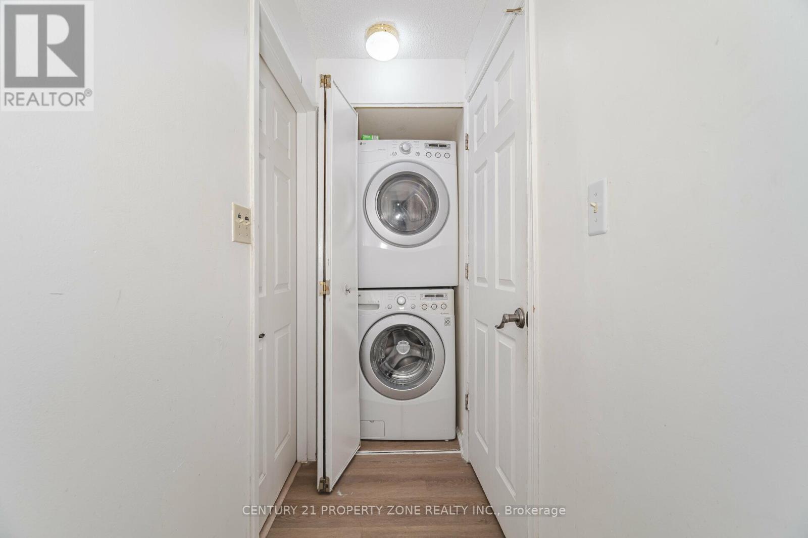 1102 - 25 Agnes Street, Mississauga, Ontario  L5B 3X7 - Photo 26 - W12328265