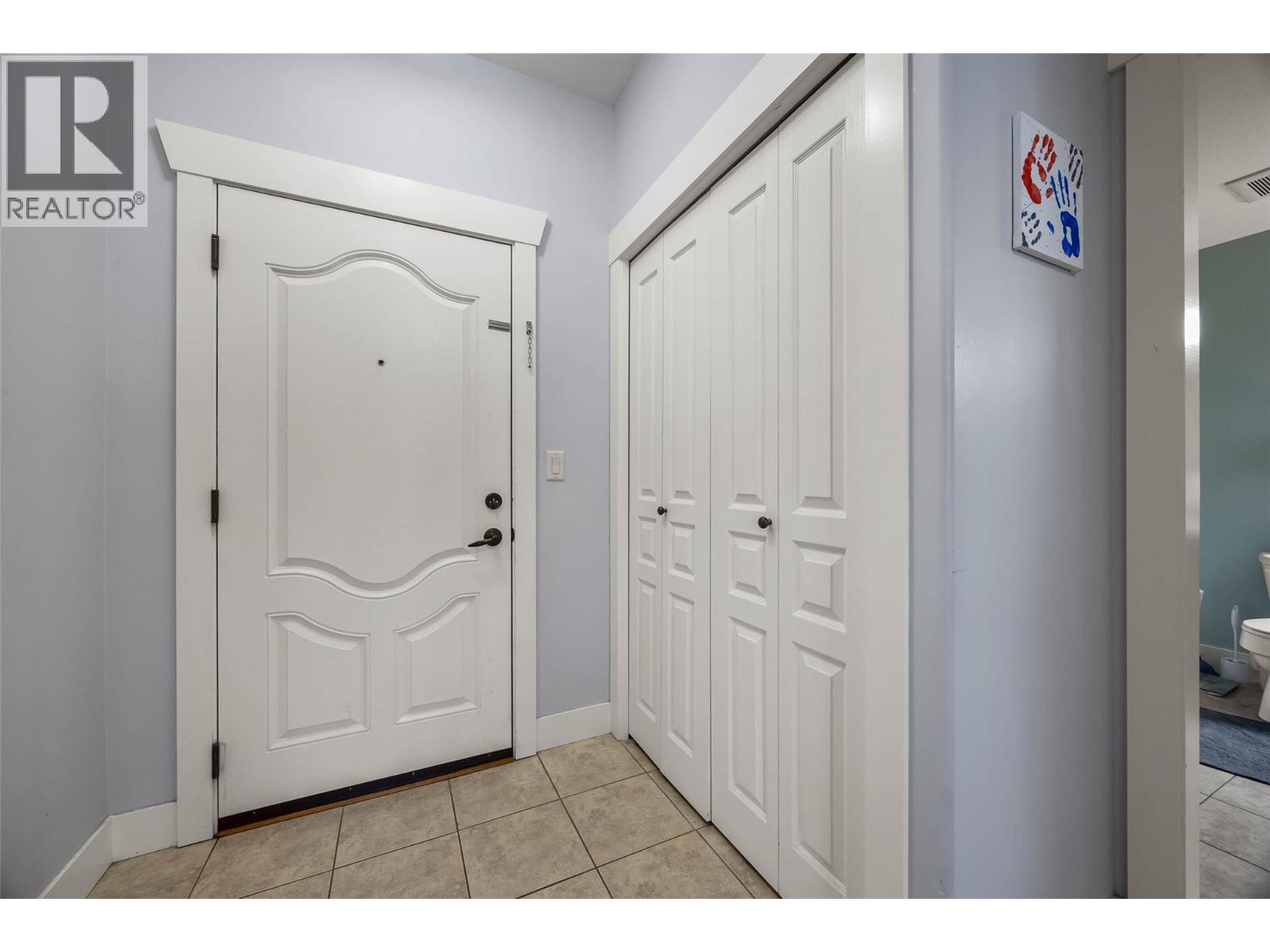 795 Mcgill Road Unit# 412, Kamloops, British Columbia  V2C 0B9 - Photo 2 - 10358325