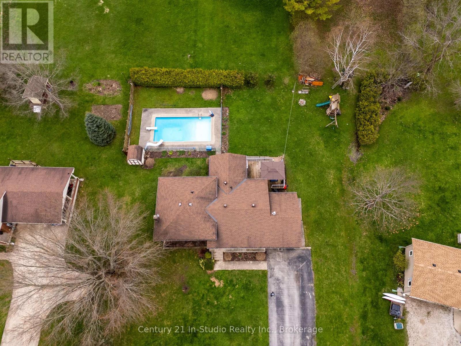54 George Street, Chatsworth, Ontario  N0H 1G0 - Photo 8 - X12328396