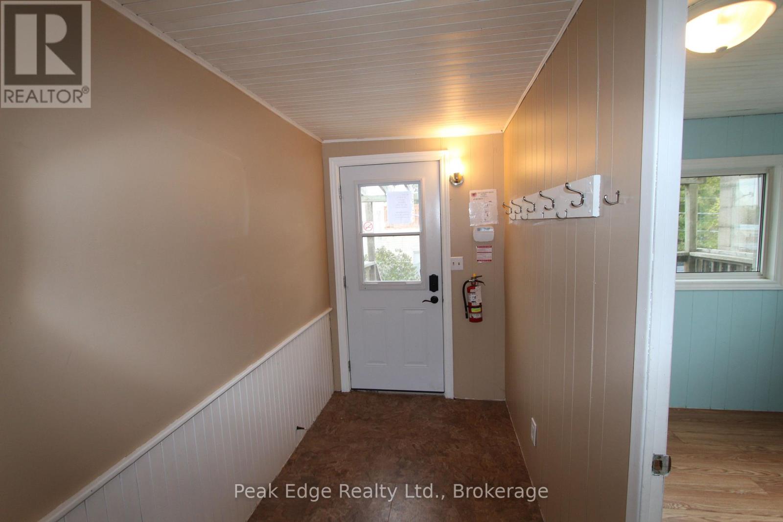 209 10th Street, Hanover, Ontario  N4N 1N8 - Photo 23 - X12328445