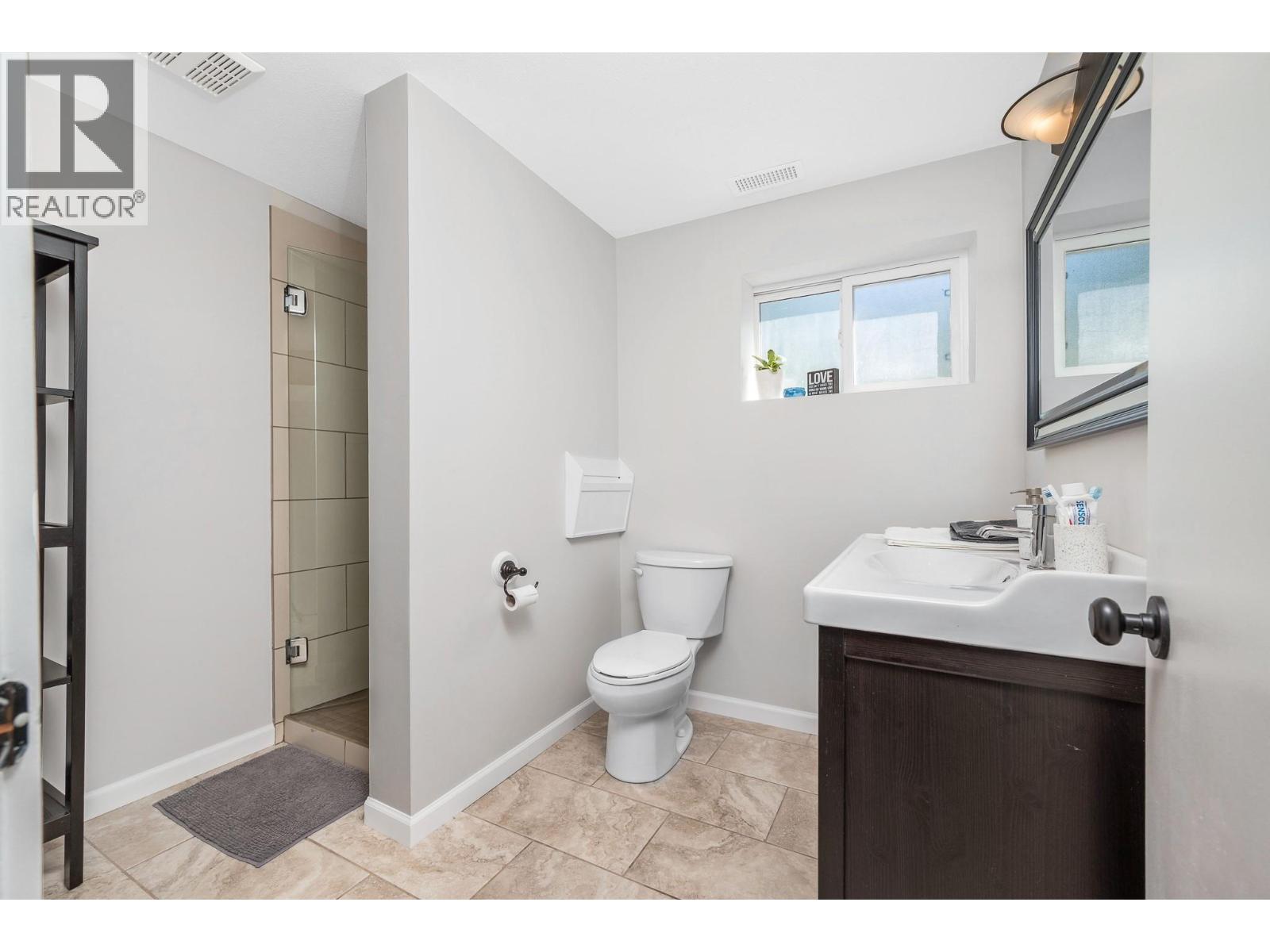 3253 Phillips Road, Vernon, British Columbia  V1B 3H6 - Photo 28 - 10357097