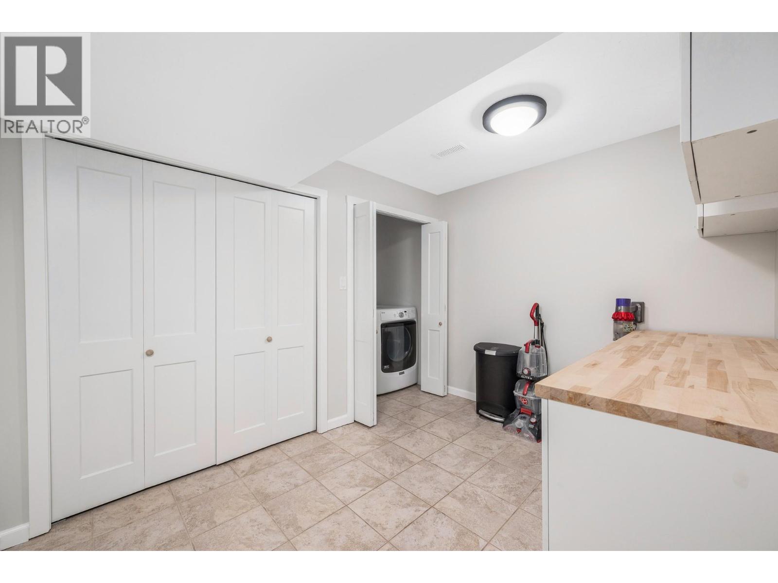 3253 Phillips Road, Vernon, British Columbia  V1B 3H6 - Photo 29 - 10357097