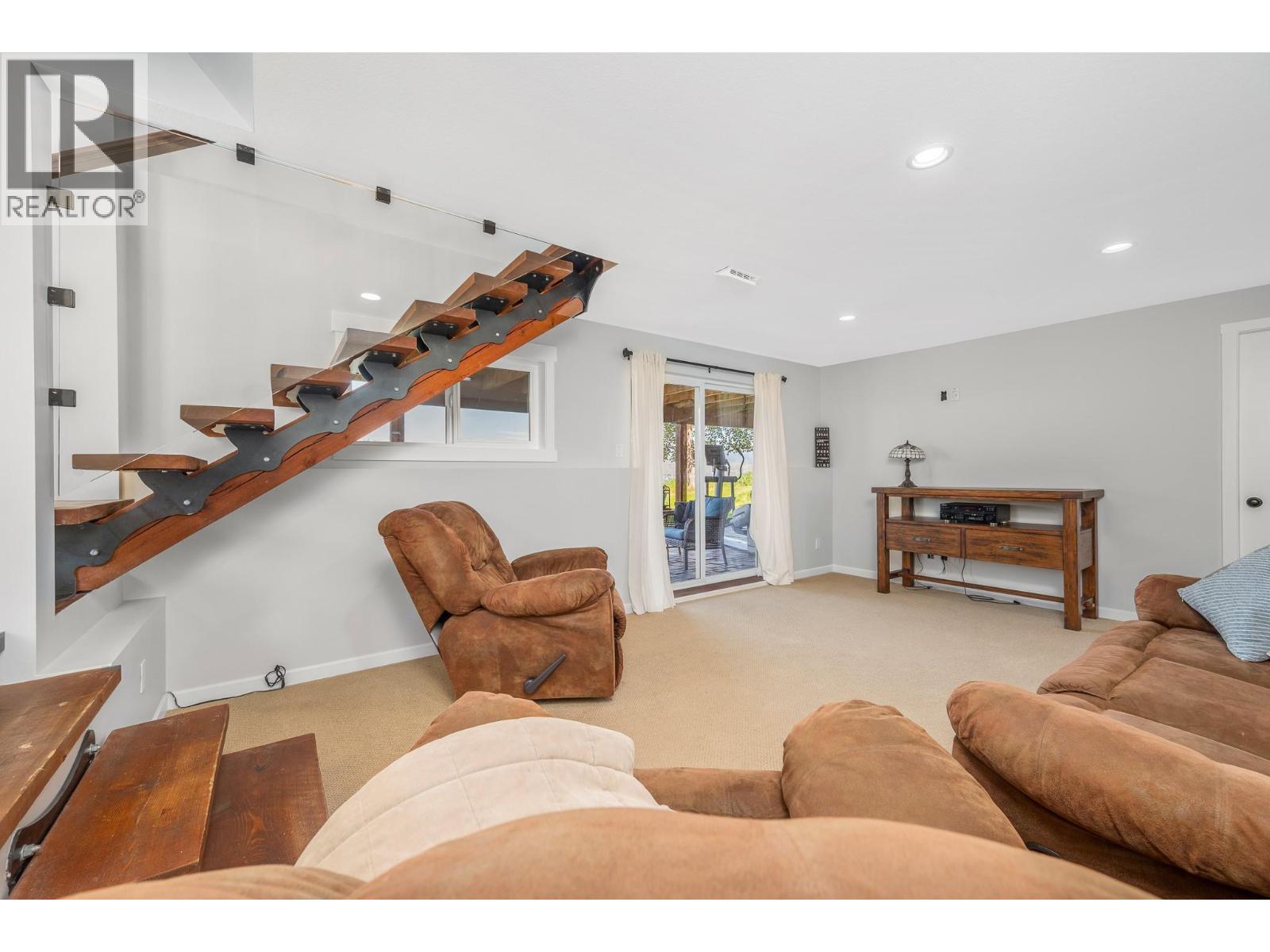 3253 Phillips Road, Vernon, British Columbia  V1B 3H6 - Photo 23 - 10357097