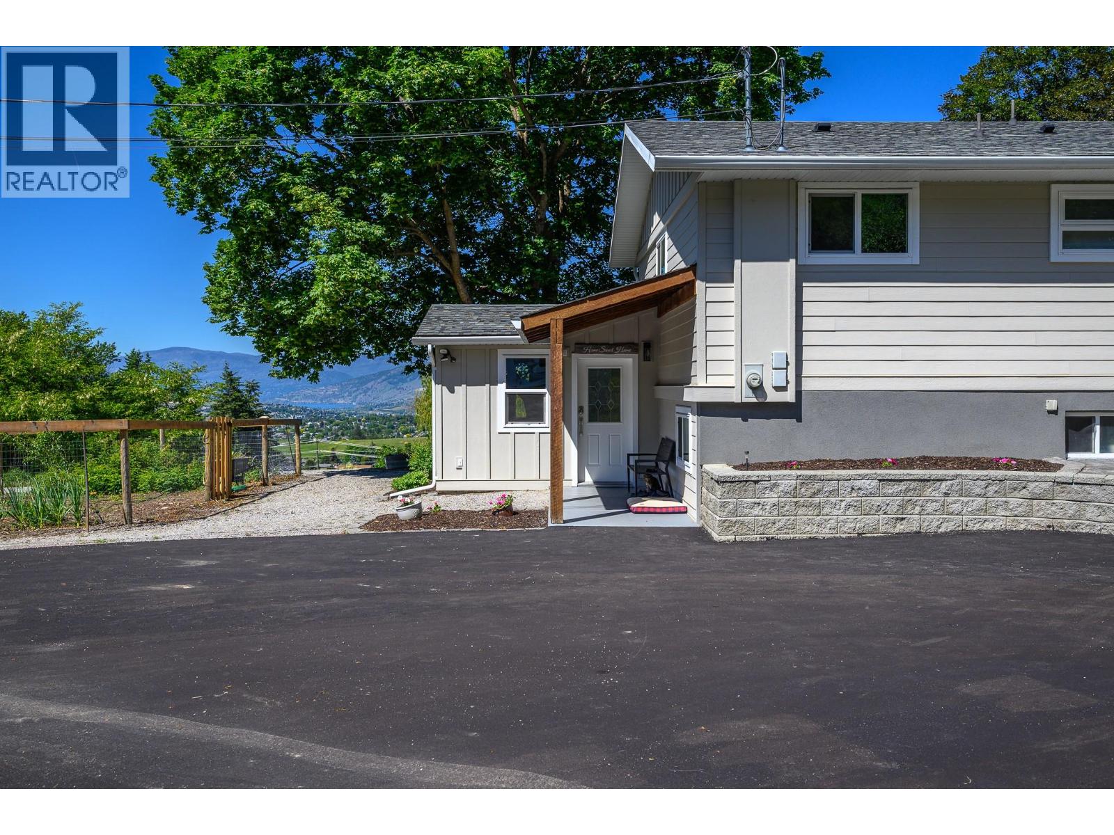 3253 Phillips Road, Vernon, British Columbia  V1B 3H6 - Photo 8 - 10357097