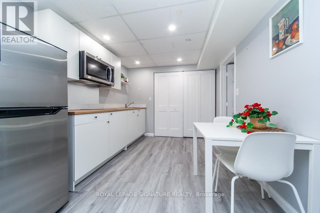 579 Windjammer Way, Waterloo, Ontario  N2K 3Z6 - Photo 34 - X12327465