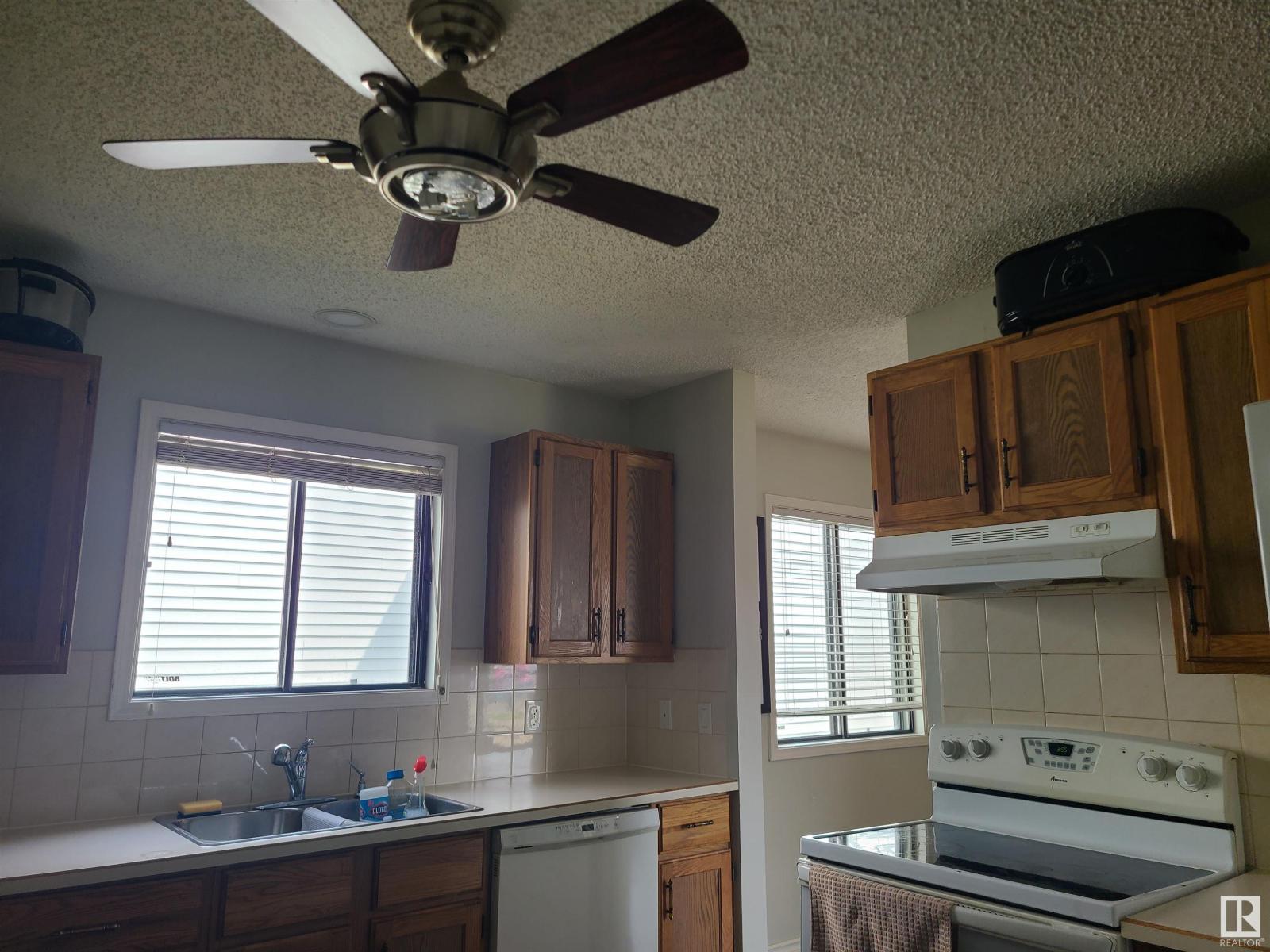 Property at 18916 86A AV NW image 3