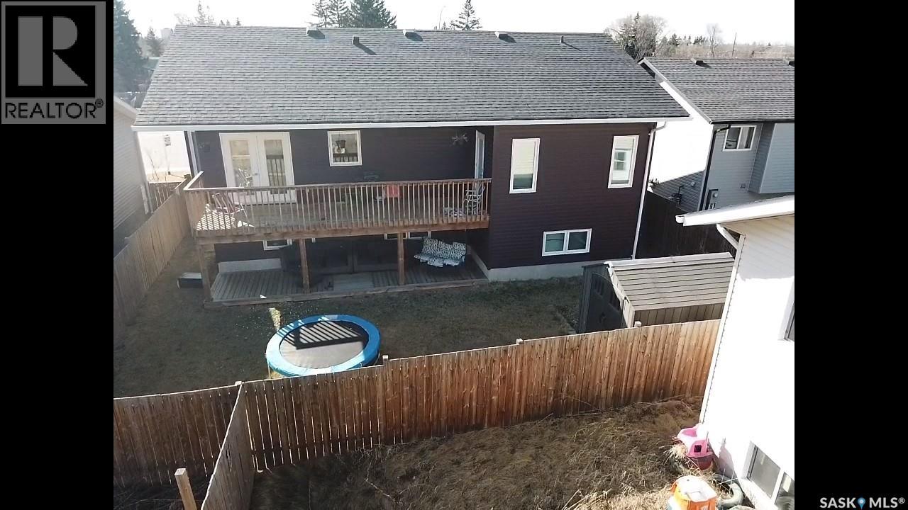 857 Madsen Place, Prince Albert, Saskatchewan  S6V 2L6 - Photo 28 - SK014838