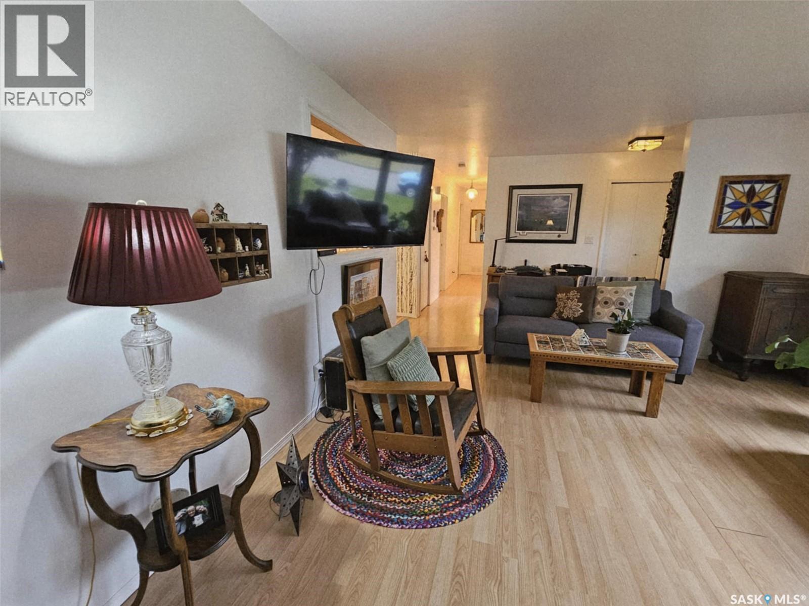 Property at 308 Lalonde STREET image 4