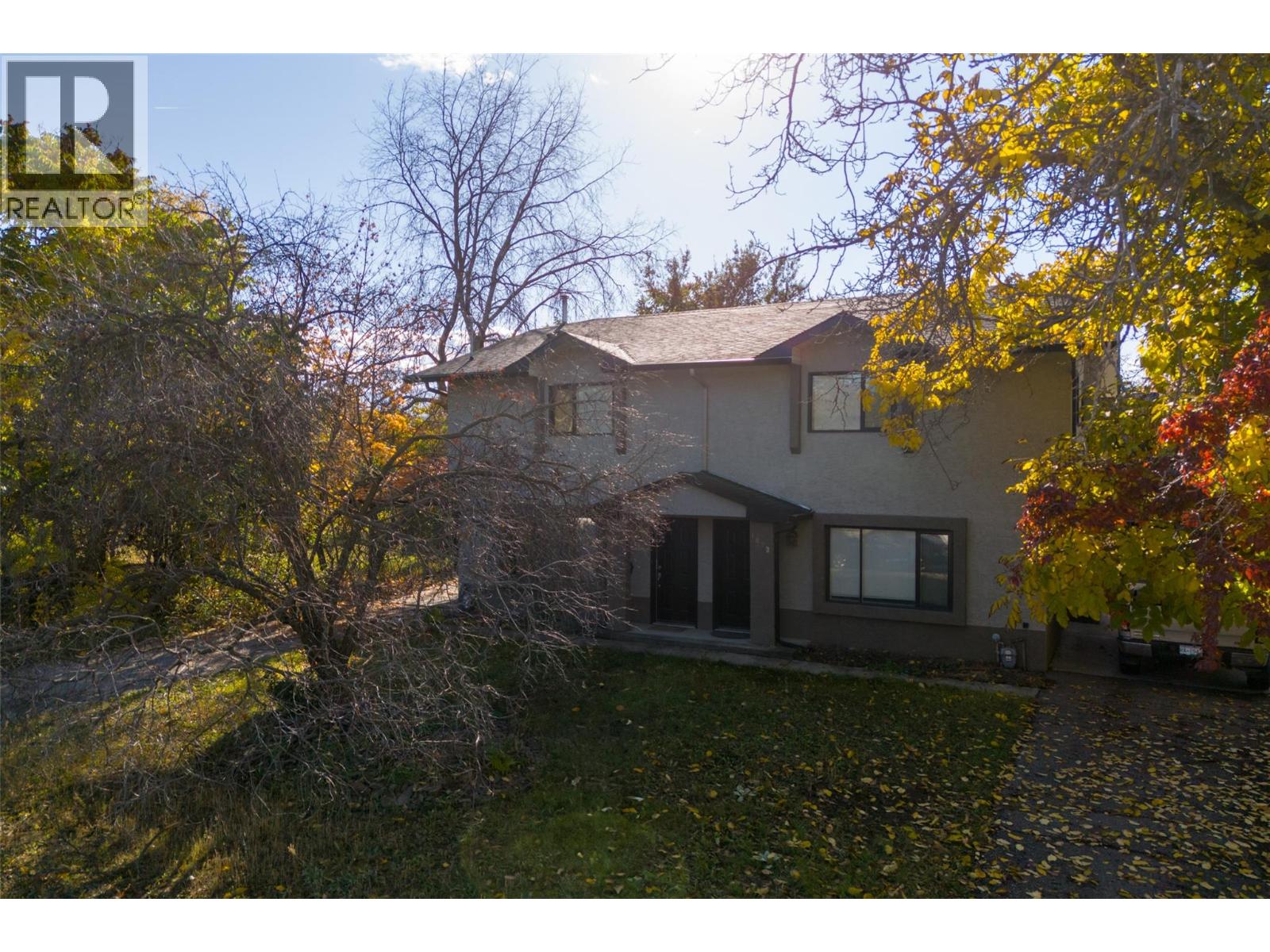1025 & 1033/1035 Laurier Avenue, Kelowna, British Columbia  V1Y 6B2 - Photo 5 - 10358036