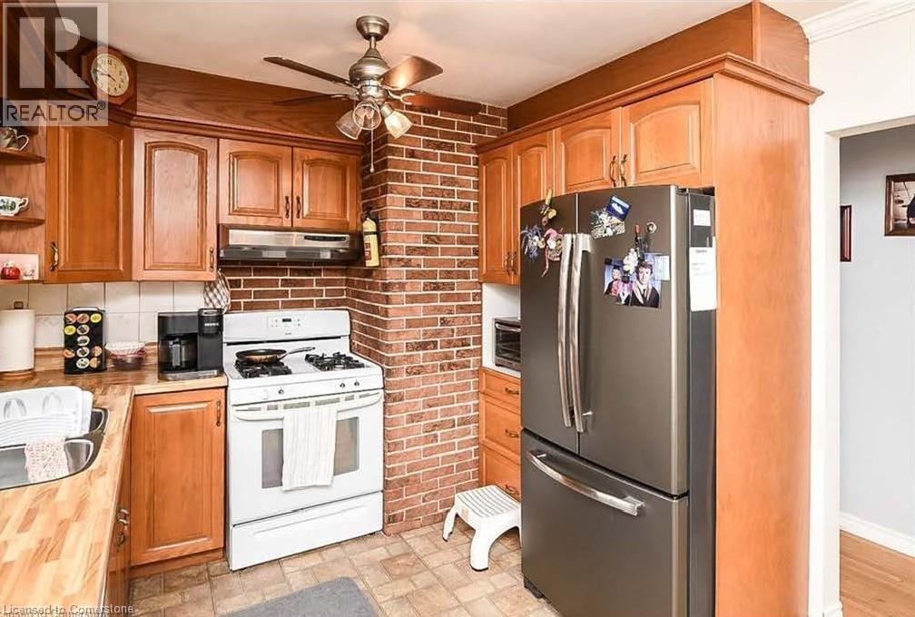 Property at 79 NASH Road N image 4