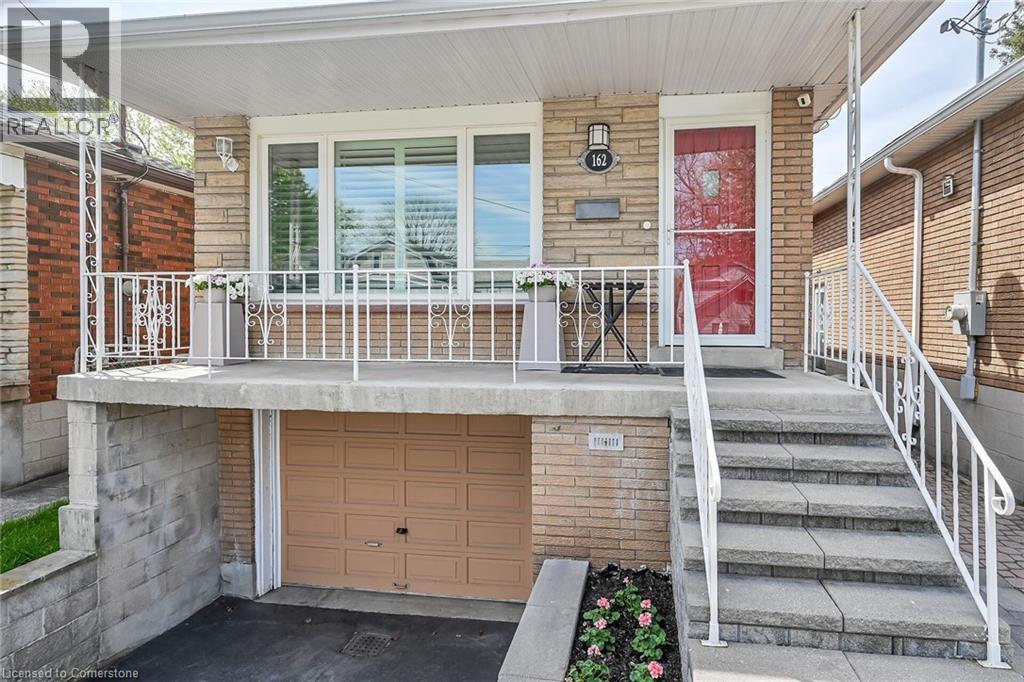 162 East 23rd Street, Hamilton, Ontario L8V 2X1 - Photo 3 - 40757596